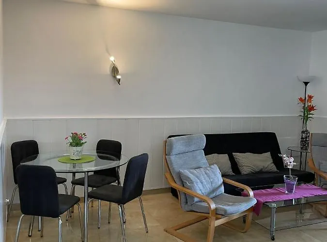 Будинок відпочинку Casa Tirma 13 *